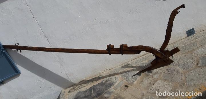 Antig&uuml;edades: Antig&uuml;o arado Romano - Foto 1
