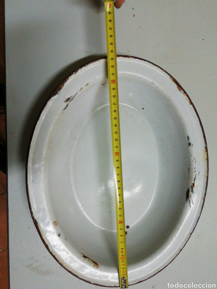 Antig&uuml;edades: Bandeja esmaltada ovalada. - Foto 1