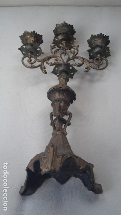 Antig&uuml;edades: Antiguo candelabro de bronce, 37 cm - Foto 9