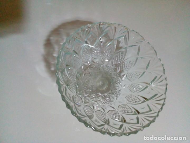 Antig&uuml;edades: centro de mesa de cristal tallado - Foto 3