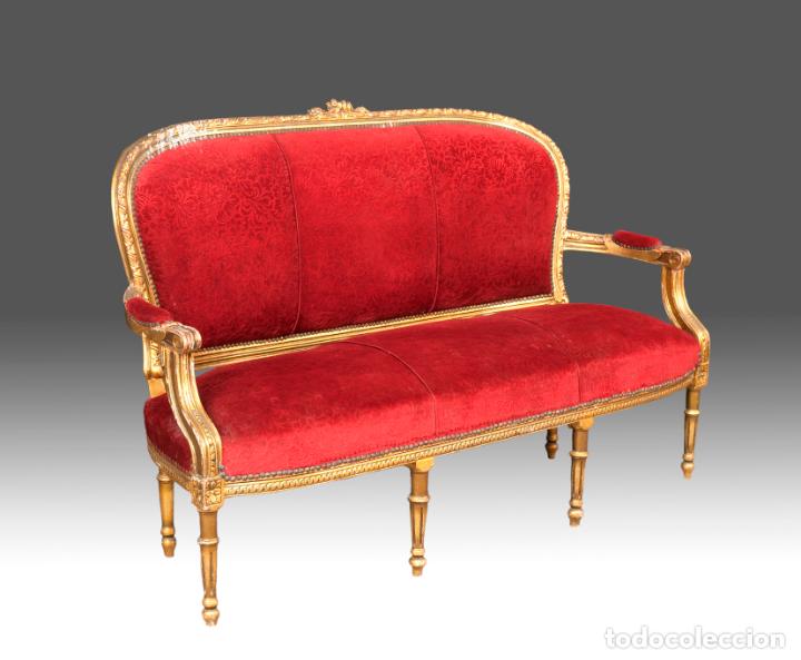 Antig&uuml;edades: SOFA Y DOS SILLONES EN MADERA DORADA - Foto 2