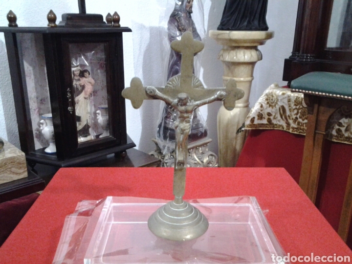 Antig&uuml;edades: Crucifijo antiguo de bronce - Foto 2