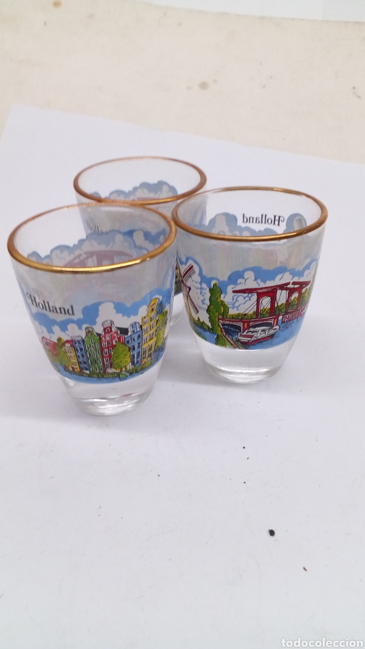 Antig&uuml;edades: 3 vasos de chupito Holland - Foto 1
