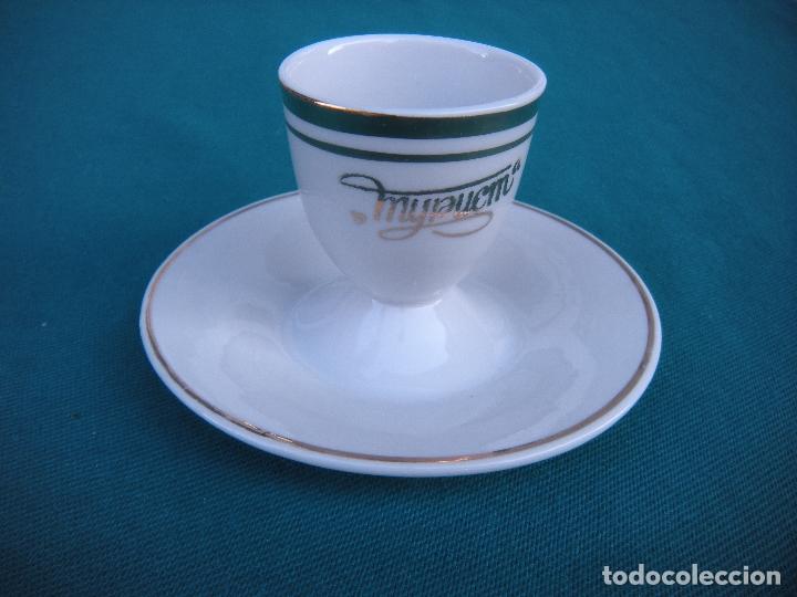 Antig&uuml;edades: HUEVERA CON PLATO - Foto 1