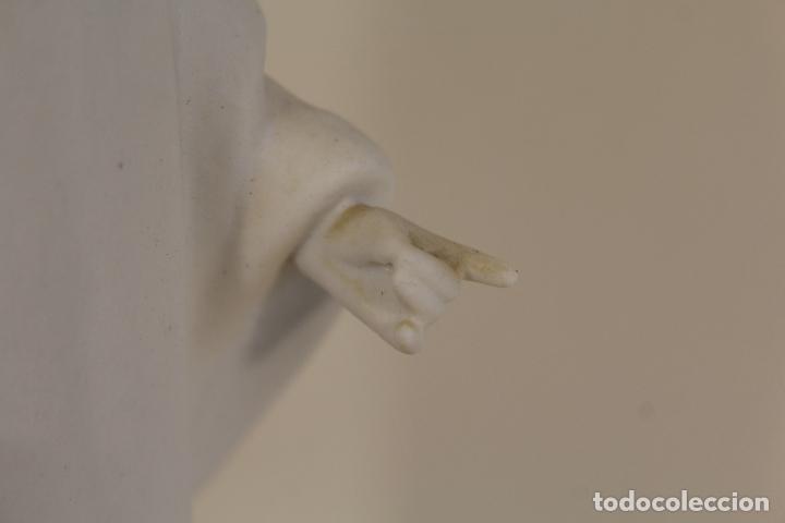 Antig&uuml;edades: figura de monja en porcelana - Foto 7