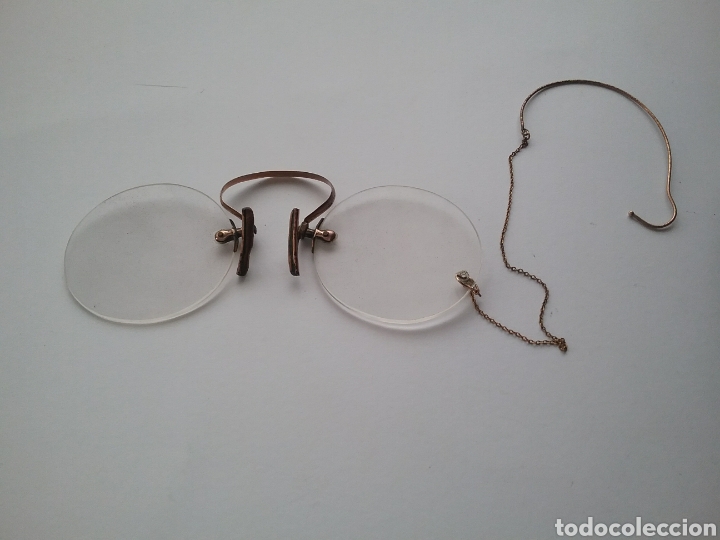 Antig&uuml;edades: Gafas Quevedo con funda. - Foto 2