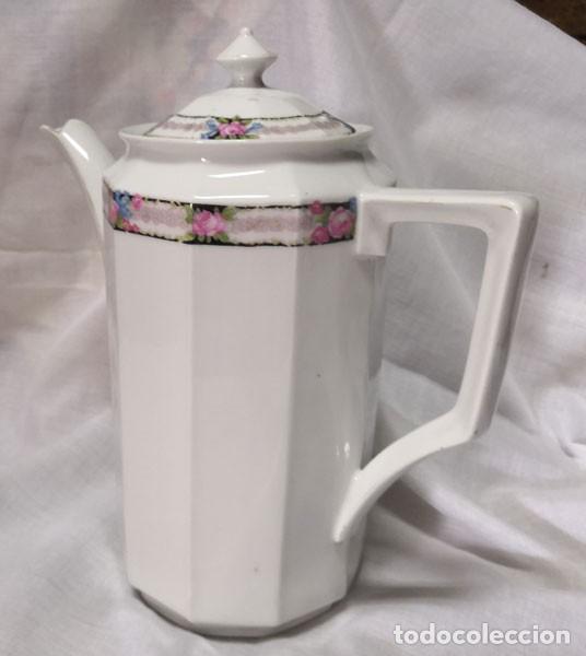 Antig&uuml;edades: CAFETERA - TETERA DE PORCELANA CON MARCAS EN LA BASE NUMERADA - Foto 4
