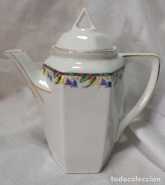 Antig&uuml;edades: CAFETERA - TETERA DE PORCELANA CON MARCAS EN LA BASE NUMERADA - Foto 2