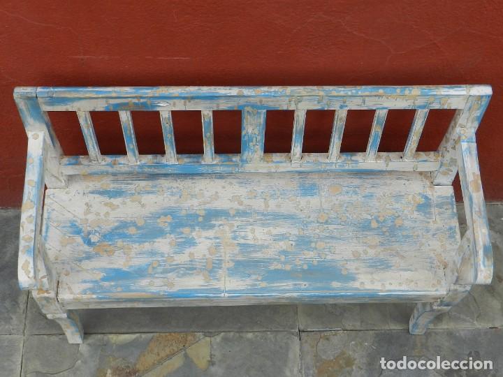 Antig&uuml;edades: BANCO INFANTIL DE MADERA PINTADO EN DECAP&Eacute; - Foto 6