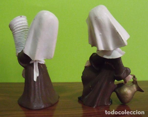 Antig&uuml;edades: Lote 2 Figuras Resina Monjas - Foto 2