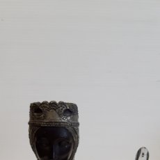 Antigüedades: PORTAPLUMAS EN MARMOL Y METAL VIRGEN DE MONTSERRAT. Lote 161668361