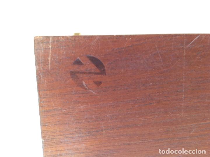 Antig&uuml;edades: Caja para puros decorada. - Foto 9