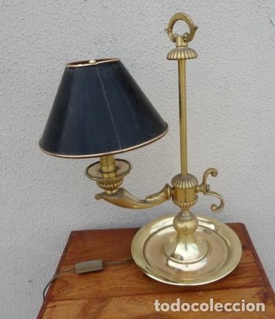 Antig&uuml;edades: Lampara de sobremesa estilo candil en bronce - Foto 1