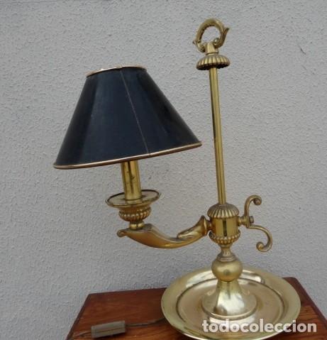 Antig&uuml;edades: Lampara de sobremesa estilo candil en bronce - Foto 3
