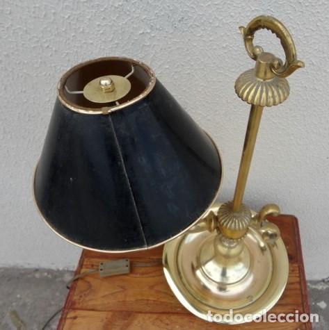 Antig&uuml;edades: Lampara de sobremesa estilo candil en bronce - Foto 6