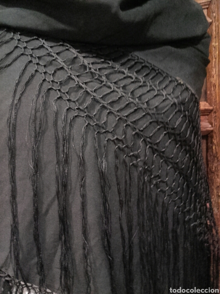 Antig&uuml;edades: MANT&Oacute;N NEGRO DE SEDA LISA. - Foto 2