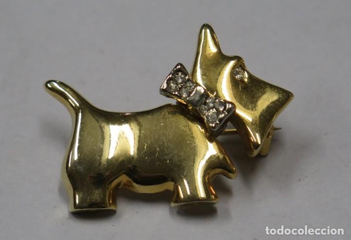 Antig&uuml;edades: BONITO BROCHE DORADO DE TERRIER - Foto 1