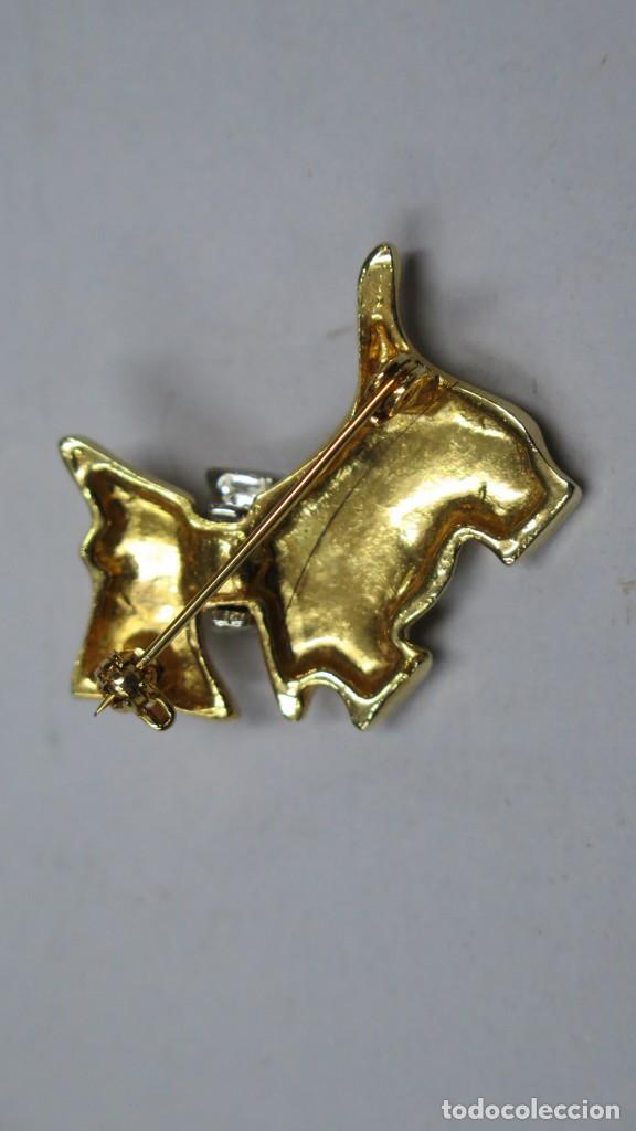 Antig&uuml;edades: BONITO BROCHE DORADO DE TERRIER - Foto 2