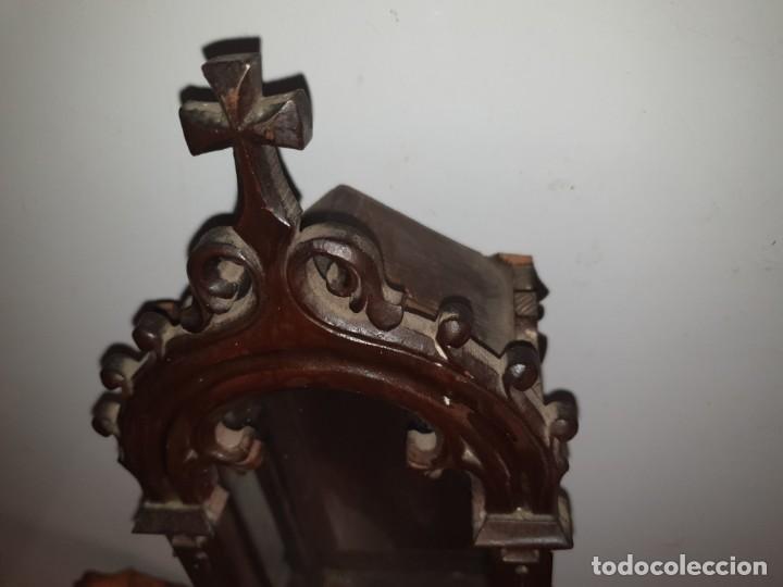 Antig&uuml;edades: MINI CAPILLA DE MADERA CON FIGURA CRISTO - Foto 5