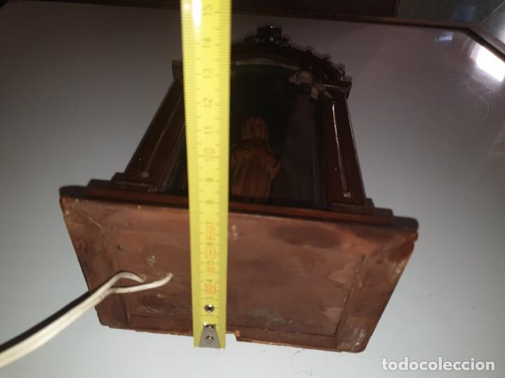 Antig&uuml;edades: MINI CAPILLA DE MADERA CON FIGURA CRISTO - Foto 11