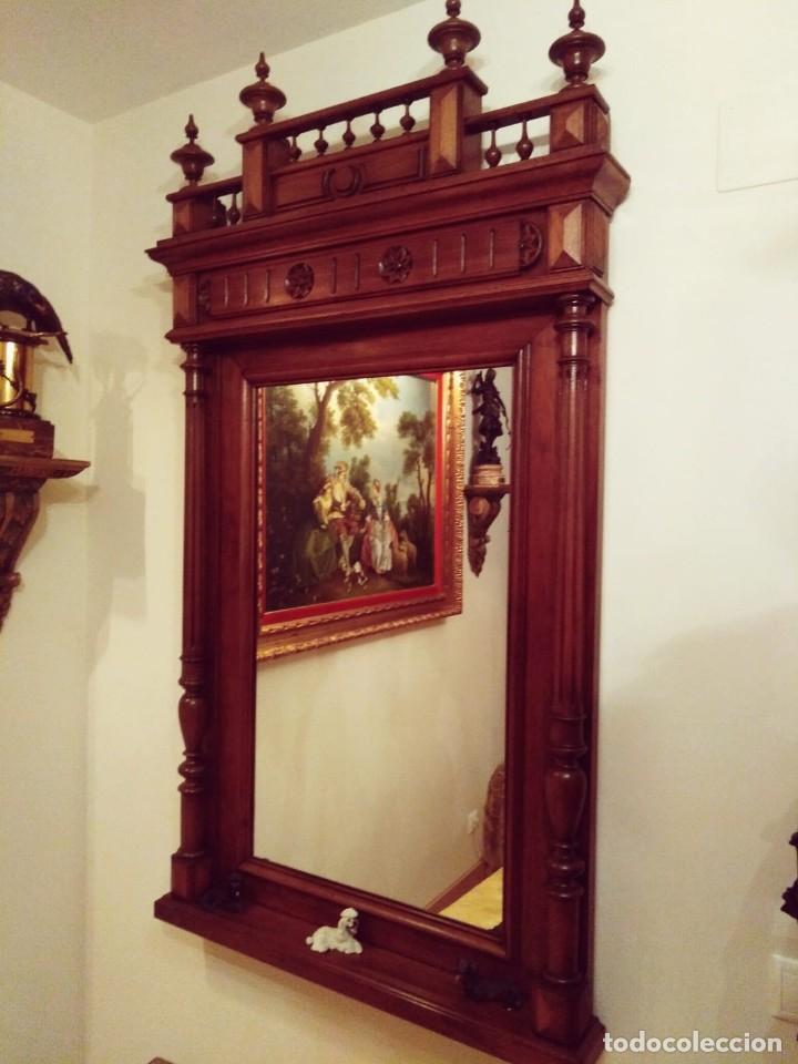 Antig&uuml;edades: Antig&uuml;o espejo de nogal - Foto 3