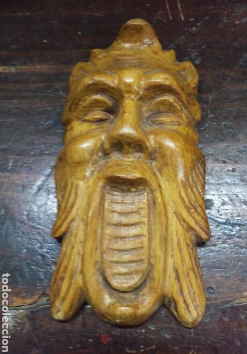 Antig&uuml;edades: Antigua cara tallada en madera - Foto 2