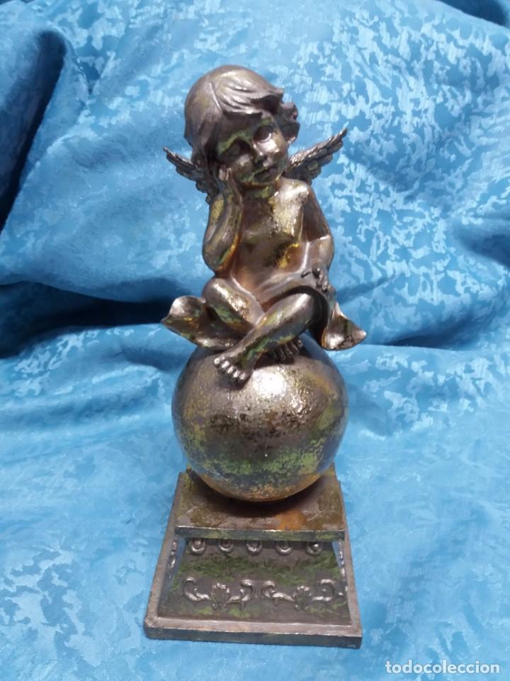 Antig&uuml;edades: &Aacute;NGEL SOBRE BOLA DORADO - Foto 1