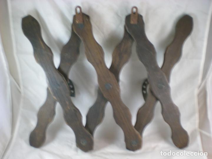 Antig&uuml;edades: Perchero Plegable - Madera y Metal - Rustico - Foto 3