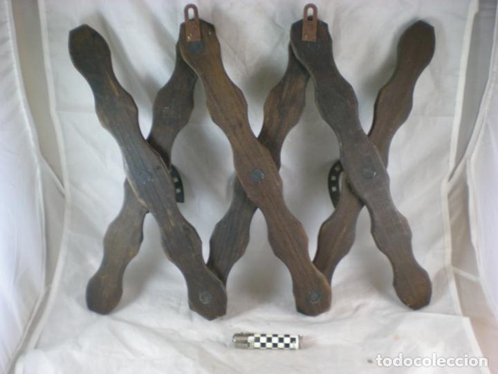 Antig&uuml;edades: Perchero Plegable - Madera y Metal - Rustico - Foto 4