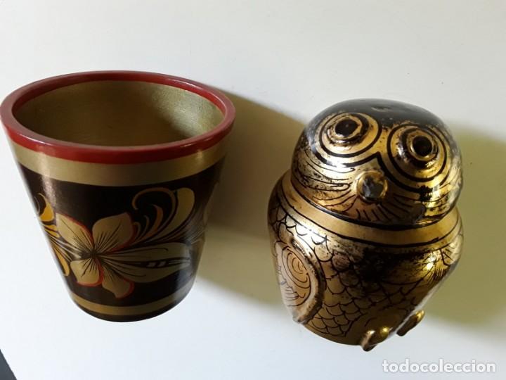 Antiquit&eacute;s: Vaso y caja buho de artesan&iacute;a rusa, en madera, pintada a mano