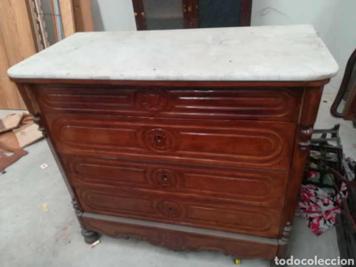 Antig&uuml;edades: Comoda - Foto 1