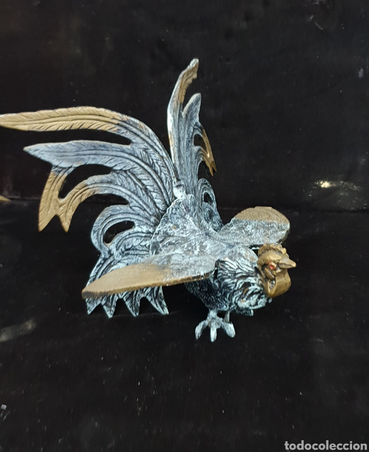 Antig&uuml;edades: Pareja de gallos de bronce - Foto 3