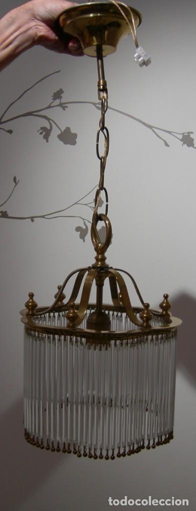 Antig&uuml;edades: L&aacute;mpara de techo de bronce y barritas de cristal. - Foto 5