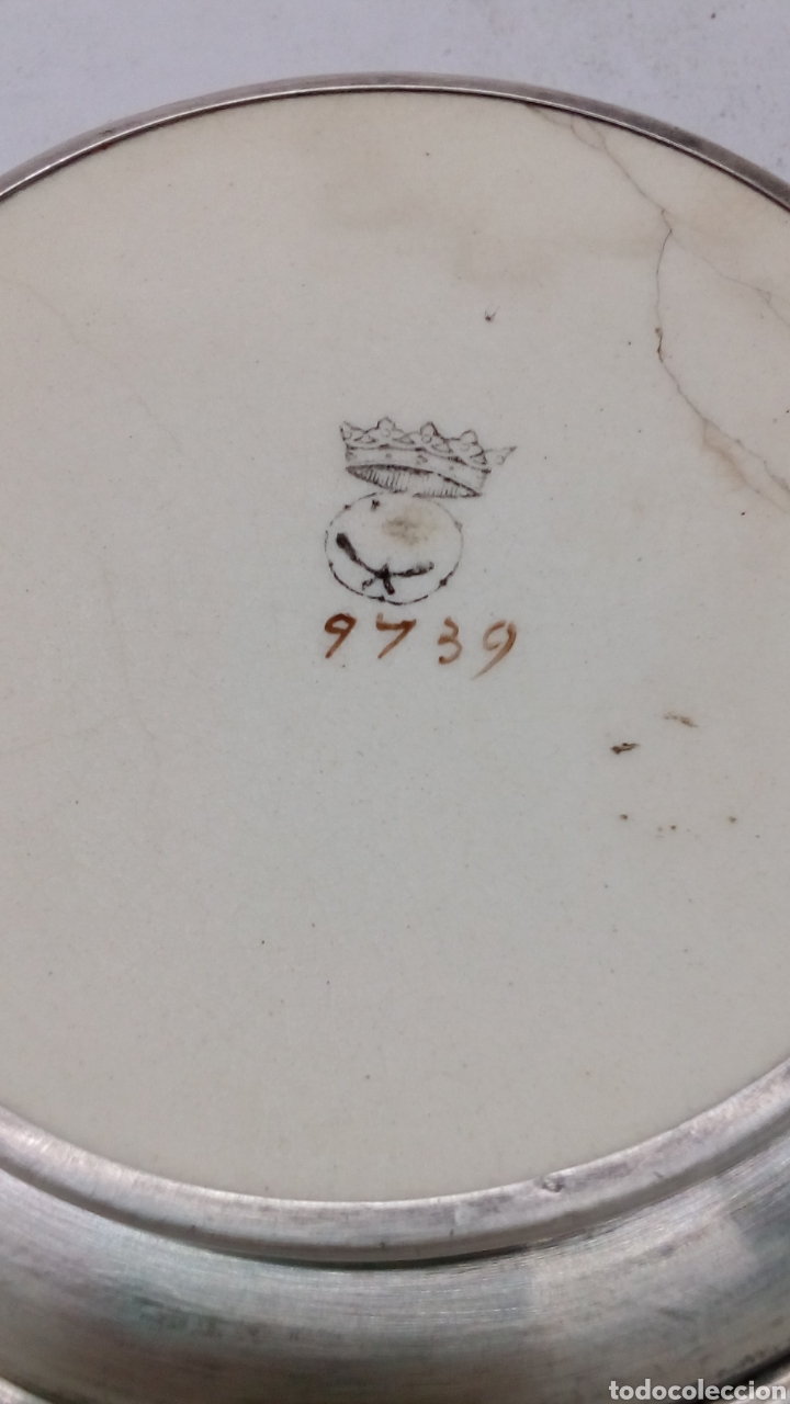 Antig&uuml;edades: Plato con ceramica pintada y plata - Foto 2