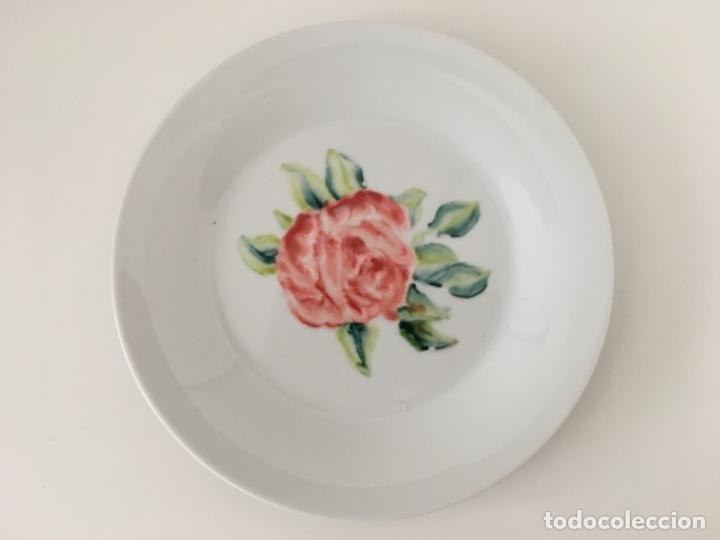 Antig&uuml;edades: Plato Esmaltado &ldquo;Rosa Roja&rdquo; Rf. 16 - Foto 1