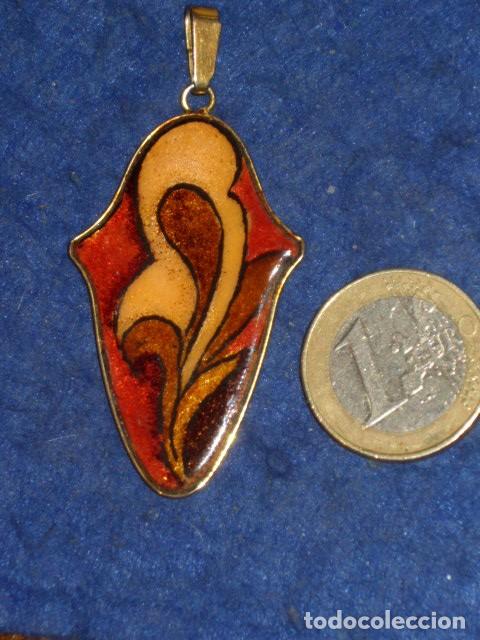 Antig&uuml;edades: MEDALLA ESMALTADA DE LA VIRGEN. - Foto 1