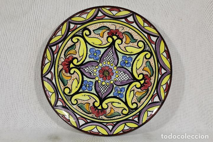 Antig&uuml;edades: plato de ceramica para colgar - Foto 1