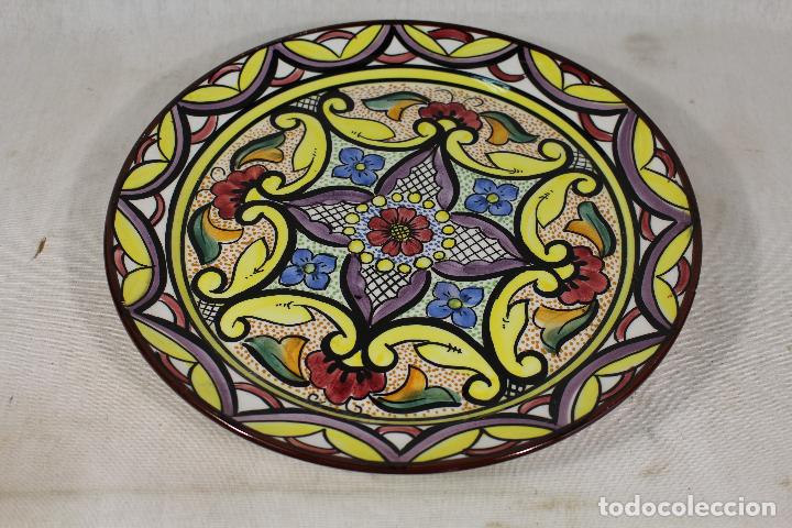 Antig&uuml;edades: plato de ceramica para colgar - Foto 2