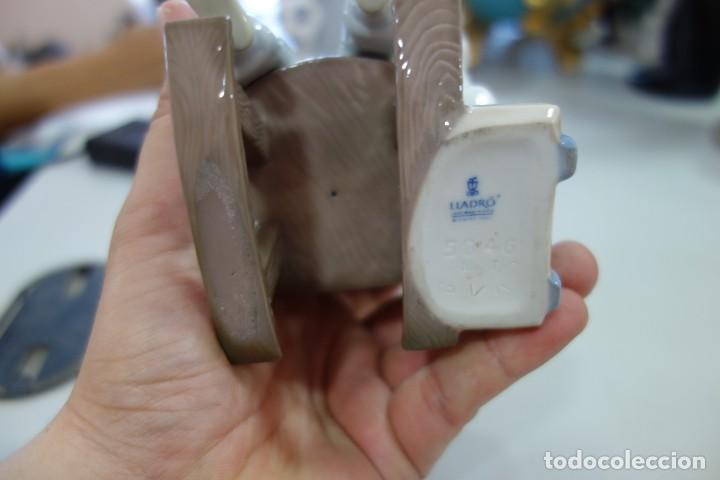 Antig&uuml;edades: Dormidito en la mecedora de LLADRO . - Foto 6