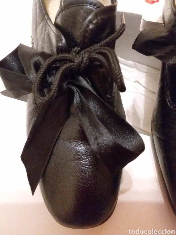 Antig&uuml;edades: Zapatos para indumentaria - Foto 2