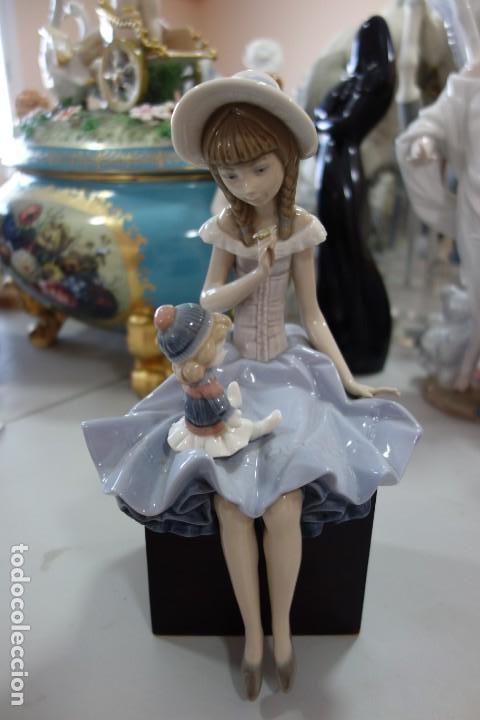Antig&uuml;edades: Hablando a la mu&ntilde;eca de LLADRO, perfecta - Foto 1