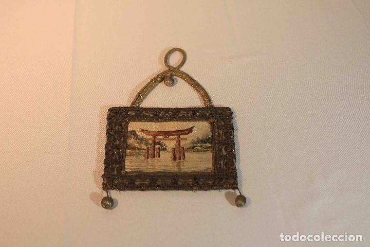 Antig&uuml;edades: CUADRO BORDADO JAPON - Foto 1
