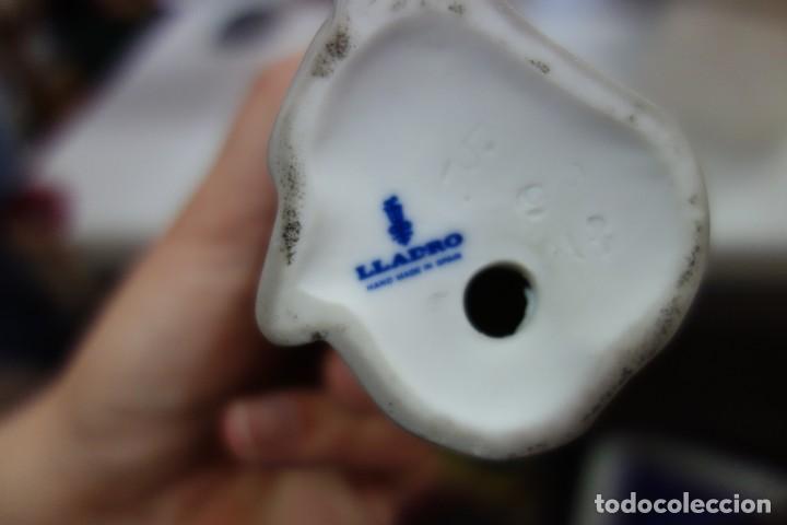 Antig&uuml;edades: Abrazando mi cordero de LLADRO DE LOS A&Ntilde;OS 70 - Foto 7