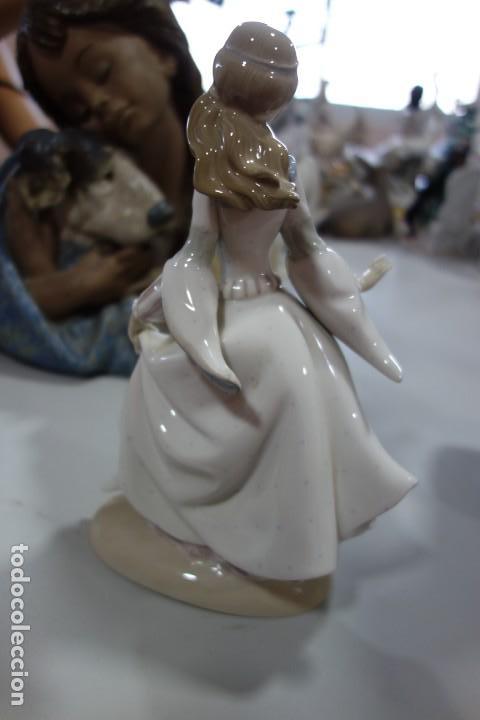 Antig&uuml;edades: Cenicienta DE LLADRO En perfecto estado - Foto 3