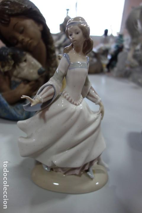 Antig&uuml;edades: Cenicienta DE LLADRO En perfecto estado - Foto 1