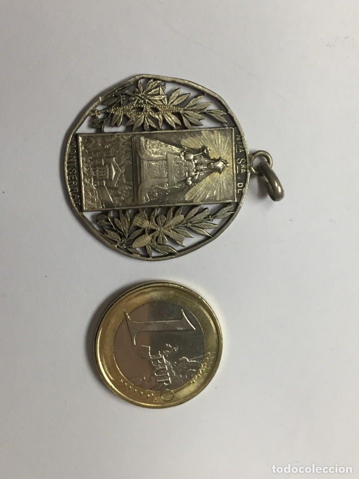 Antig&uuml;edades: Medalla de nuestra se&ntilde;ora de Monserrat - Foto 3