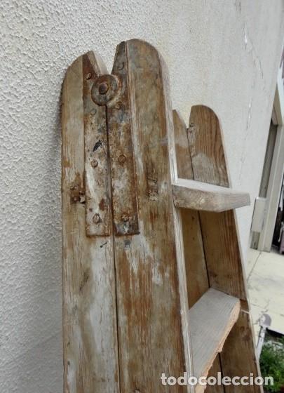 Antig&uuml;edades: Escalera antigua alta - Foto 2