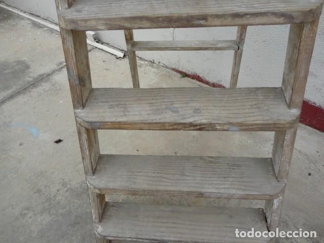 Antig&uuml;edades: Escalera antigua alta - Foto 5