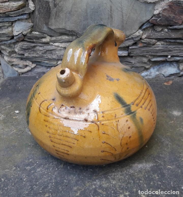 Antig&uuml;edades: Botijo de Cuenca - Foto 1