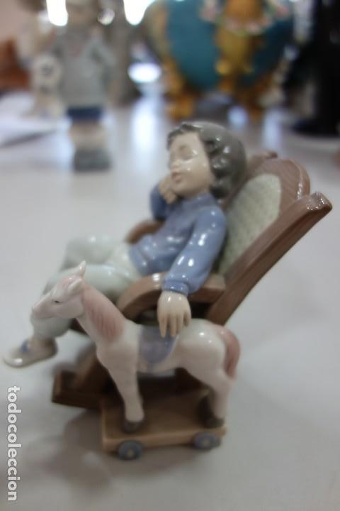 Antig&uuml;edades: Dormidito en la mecedora de LLADRO . - Foto 4